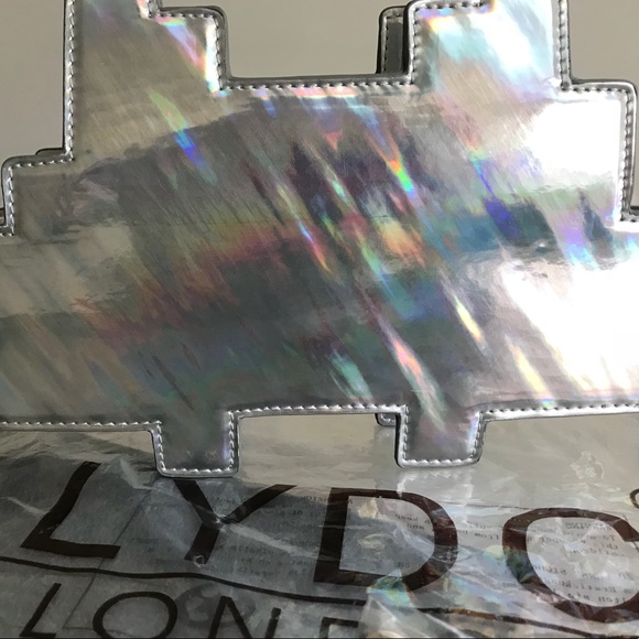 NWT LYDC LONDON ALIEN/PAC MAN CROSSBODY BAG - Picture 5 of 8